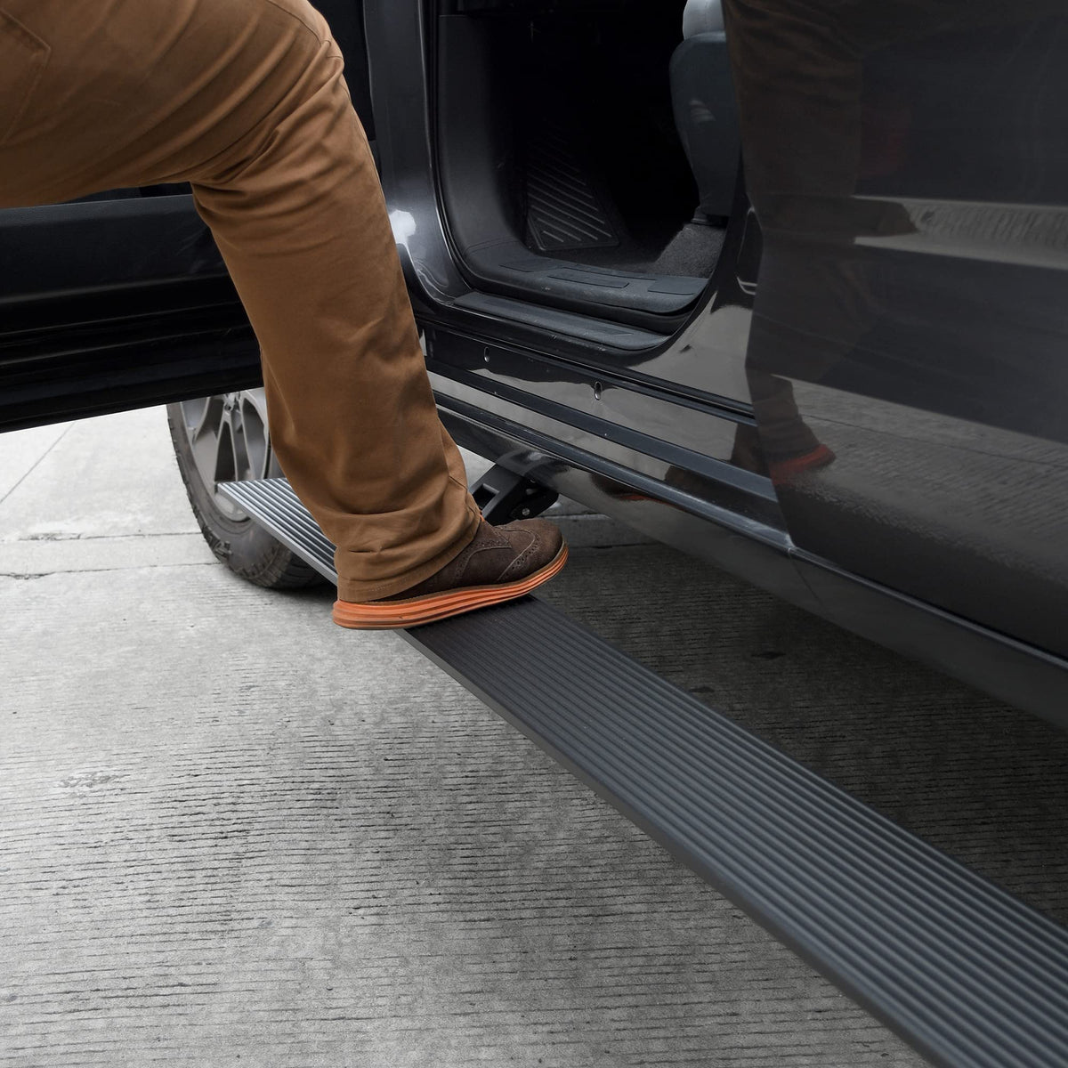 Go Rhino E1 Running Boards & Install Hardware | Aluminum, Textured Black, Two Brackets Per Side | 20442564PC | Fits 2014-2023 Toyota 4Runner (Excludes Limited, Nightshade Edition & TRD Sport)