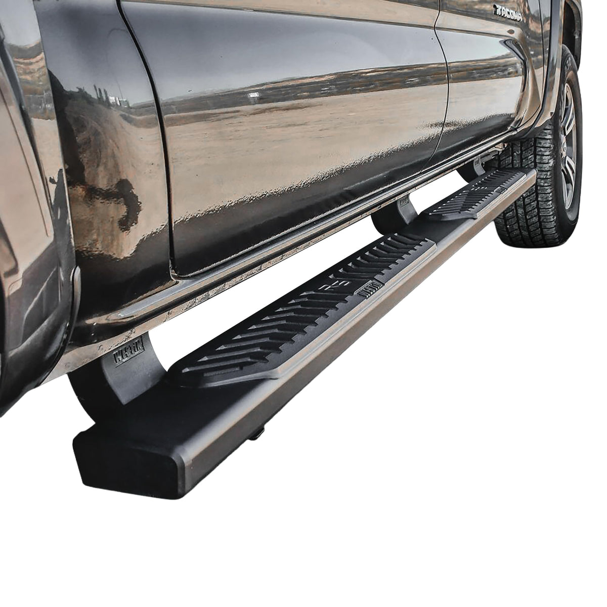 Westin 28-51135 R5 Nerf Bars Black Pair